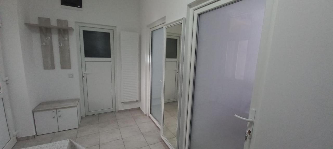 Salvo Apartment *